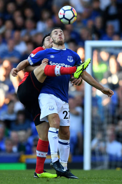 领下实现了 领下实现了