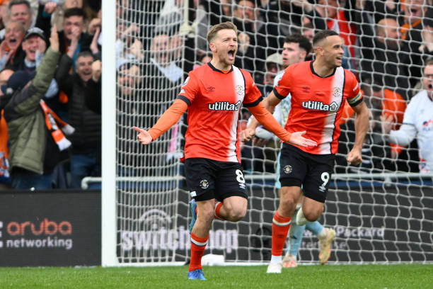 根据西班牙 根据西班牙