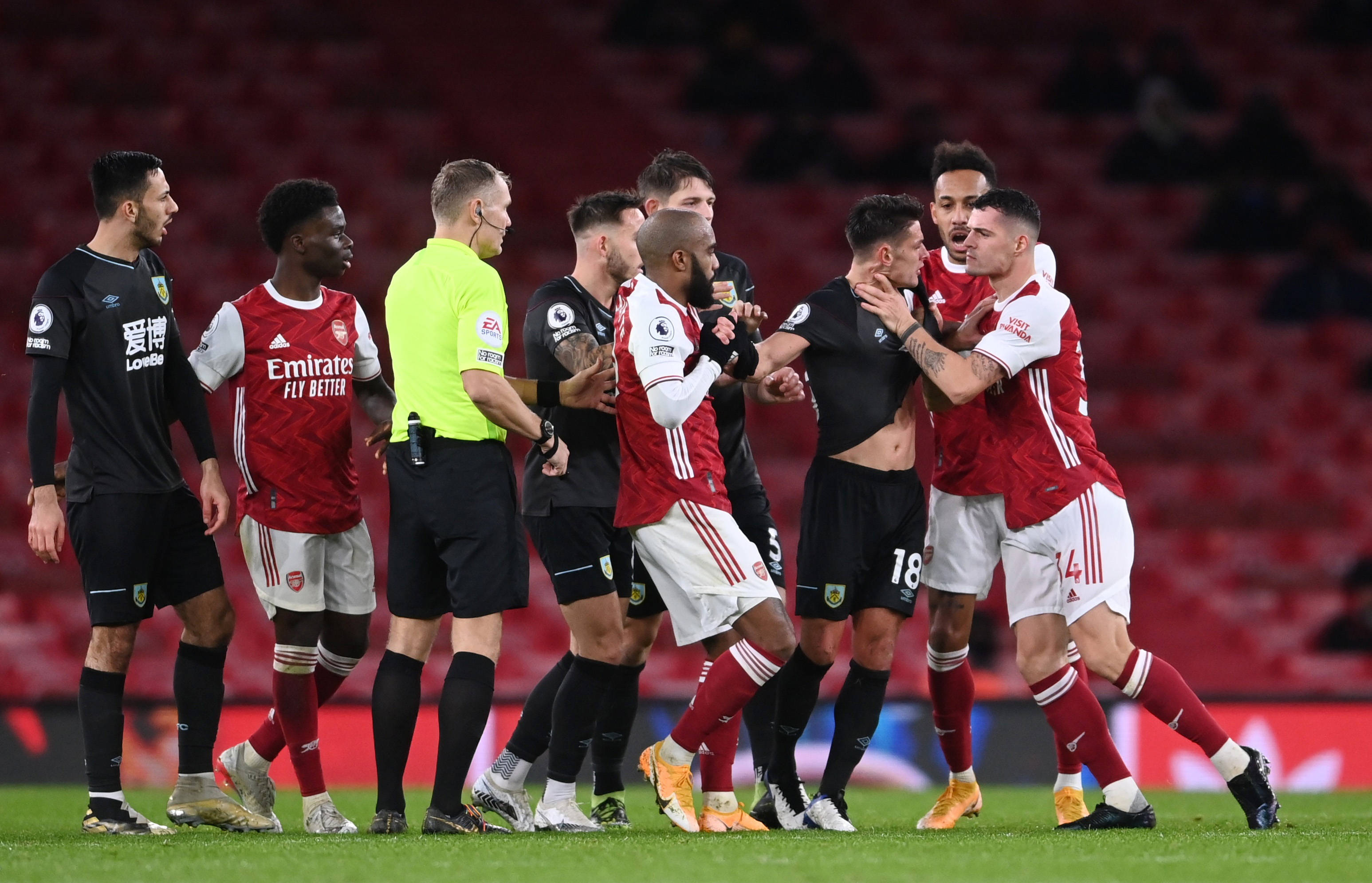 定的浮动条 定的浮动条